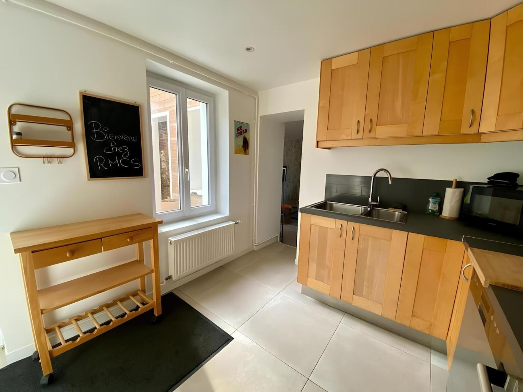 Maison Familiale Avec Exterieur Menage Et Linges Inclus Rouen Buitenkant foto