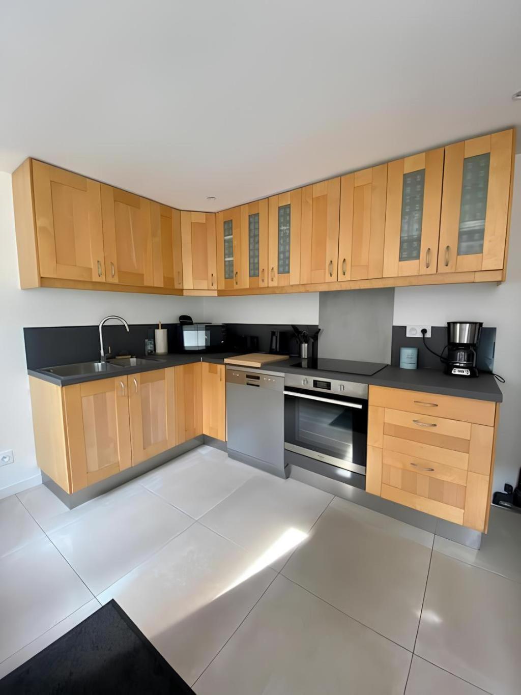 Maison Familiale Avec Exterieur Menage Et Linges Inclus Rouen Buitenkant foto